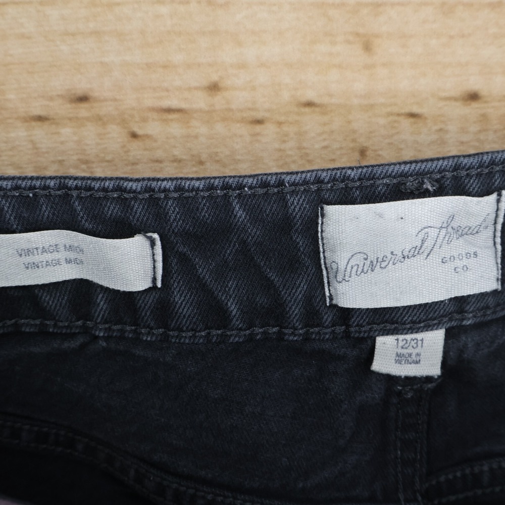Universal Thread Vintage Jean Shorts Womens 12 Gray Denim High Rise Pockets - Picture 7 of 8